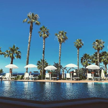 Palm Beach Club Hotel 卡斯特尔达恰 外观 照片
